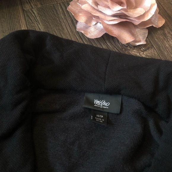 ❤️🌺Mossimo jacket 🌺❤️ - Picture 3 of 3